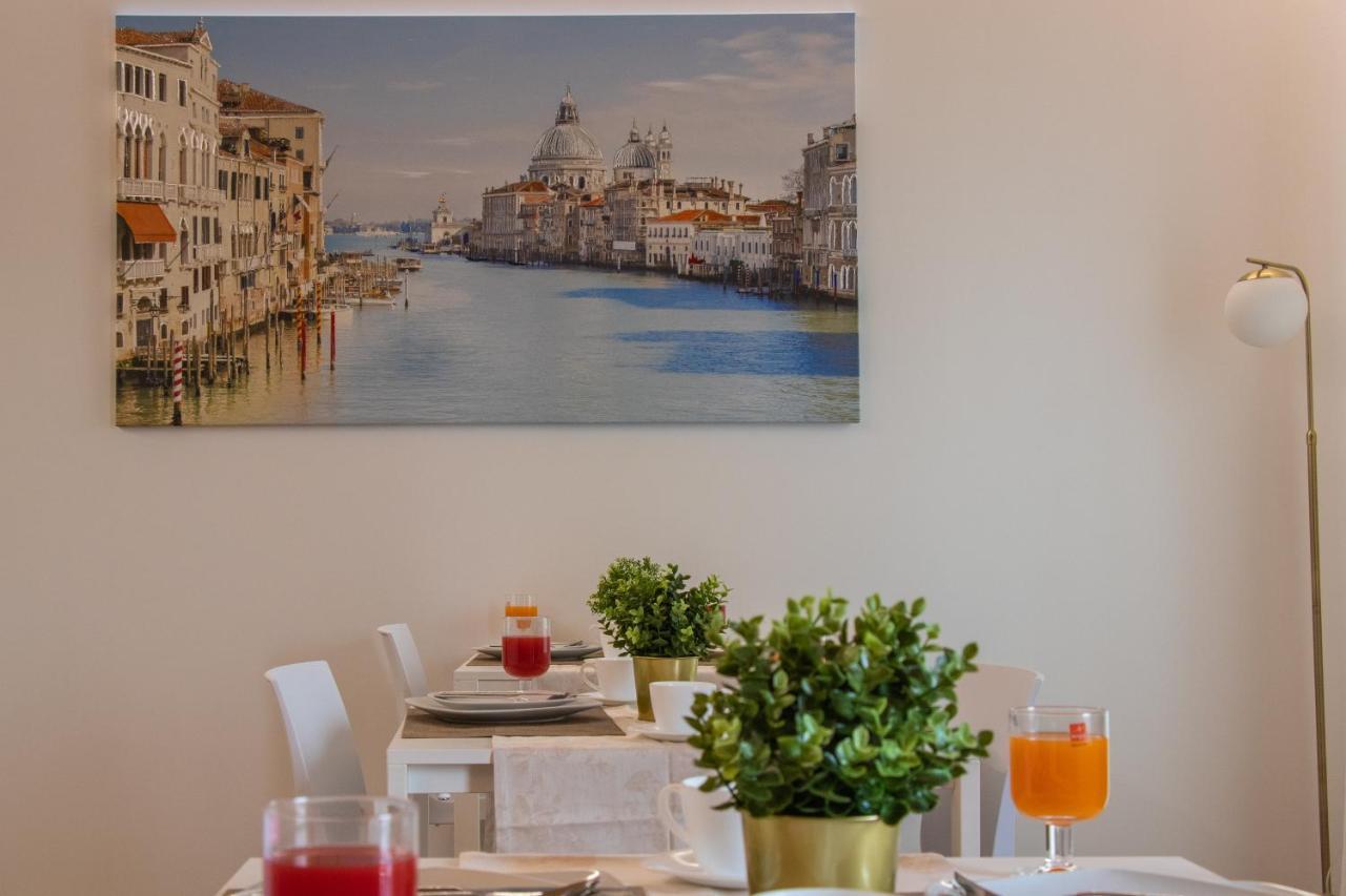 Venice Friends Bed & Breakfast *
